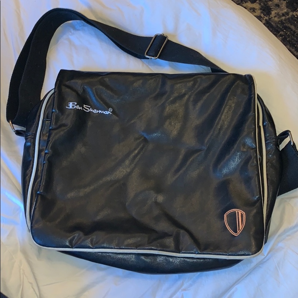 Ben Sherman Messenger Bag